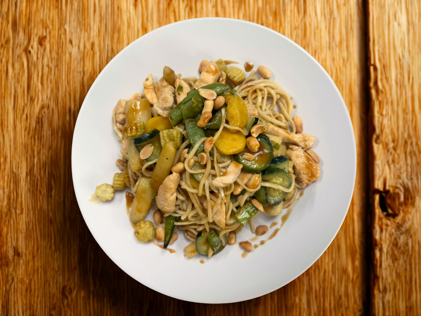 Wok piletina s rezancima