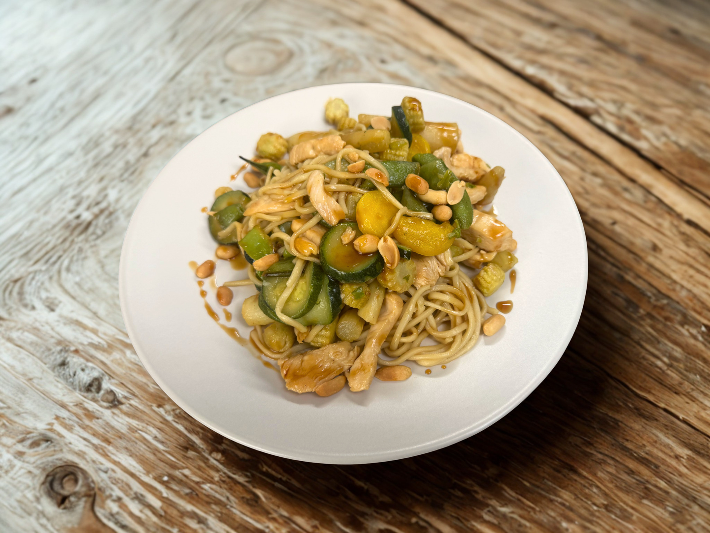 Wok piletina s rezancima